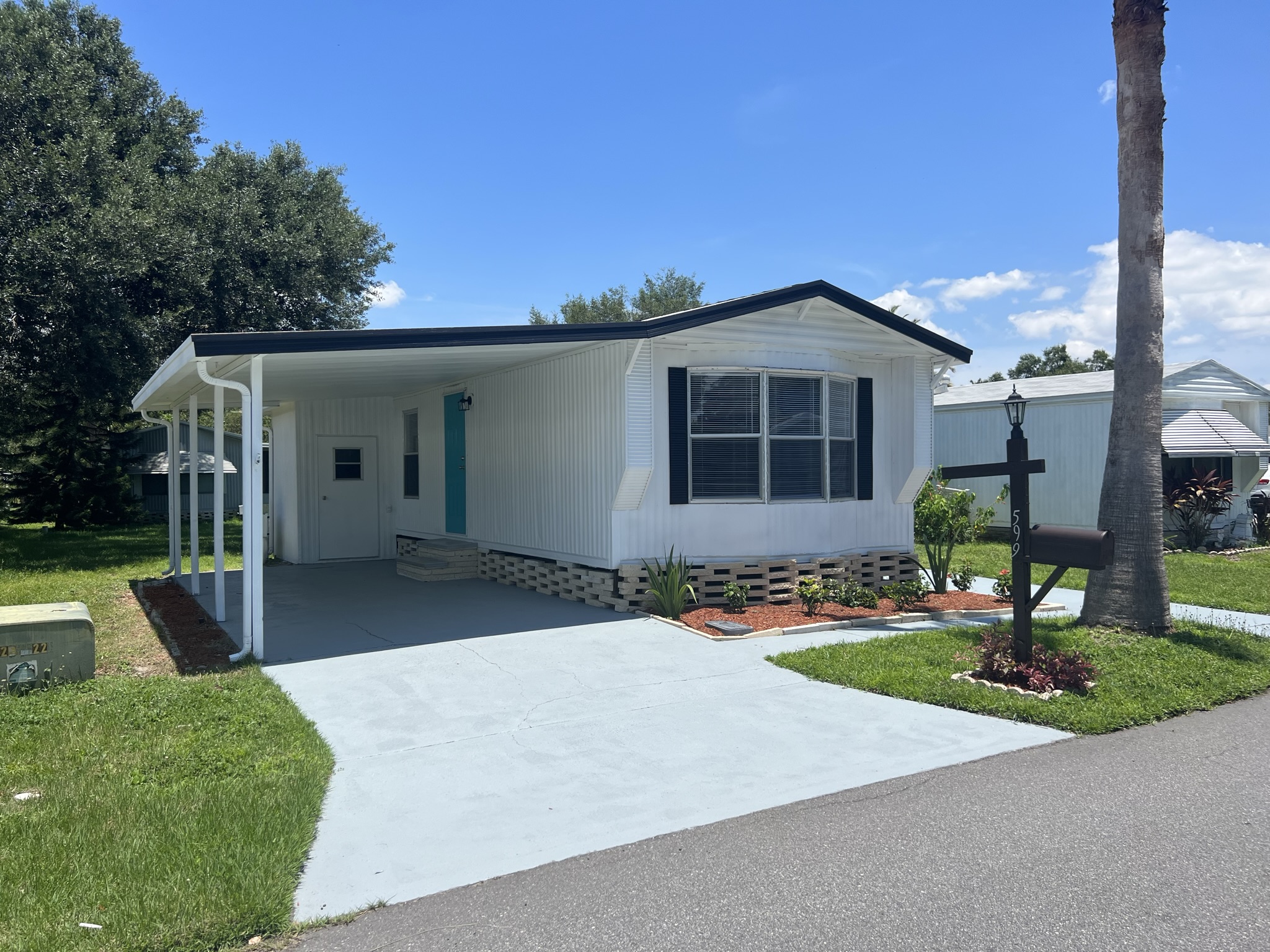 Single wide Mobile home in adult park